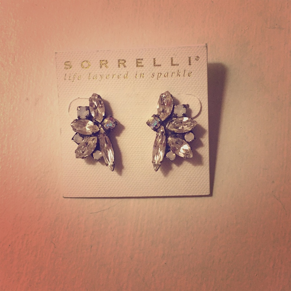 Large Sorrelli crystal stud earrings